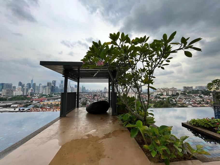 Appartement Datum Jelatek Linked Lrt And Mall With Netflix -disney -washdryer *