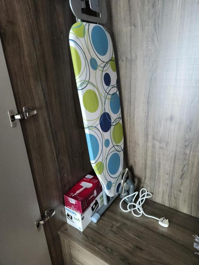 Datum Jelatek Linked Lrt And Mall With Netflix -disney -washdryer *