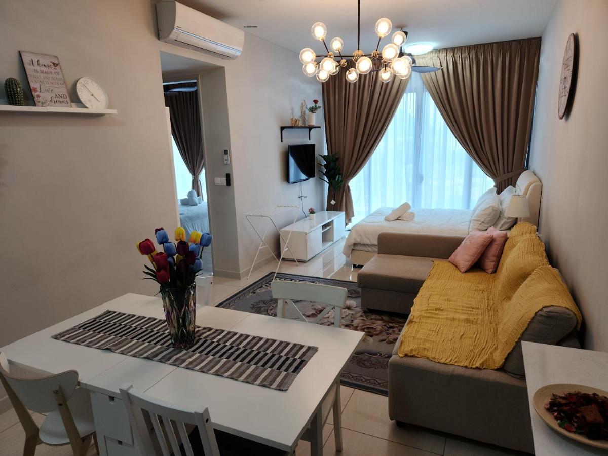 Datum Jelatek Linked Lrt And Mall With Netflix -disney -washdryer *